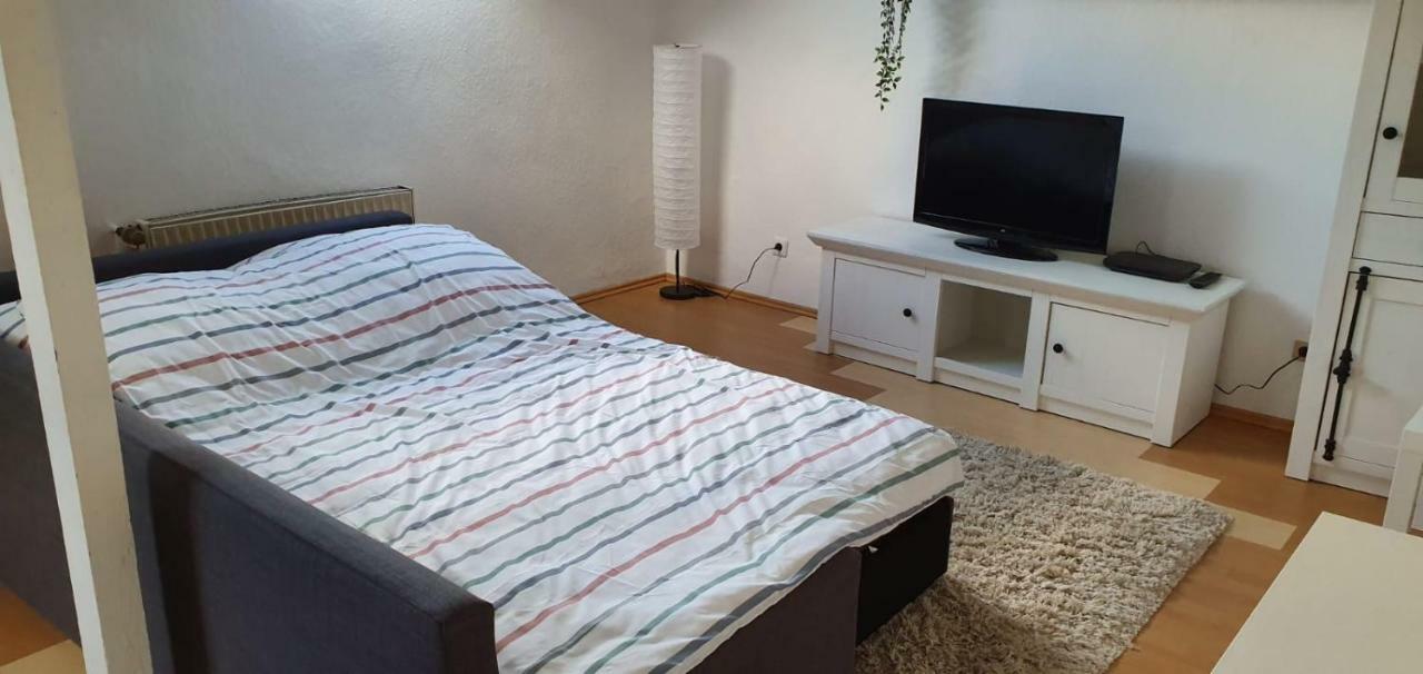 Ferienwohnung Leo Duisburg - Naehe Bahnhof Bagian luar foto